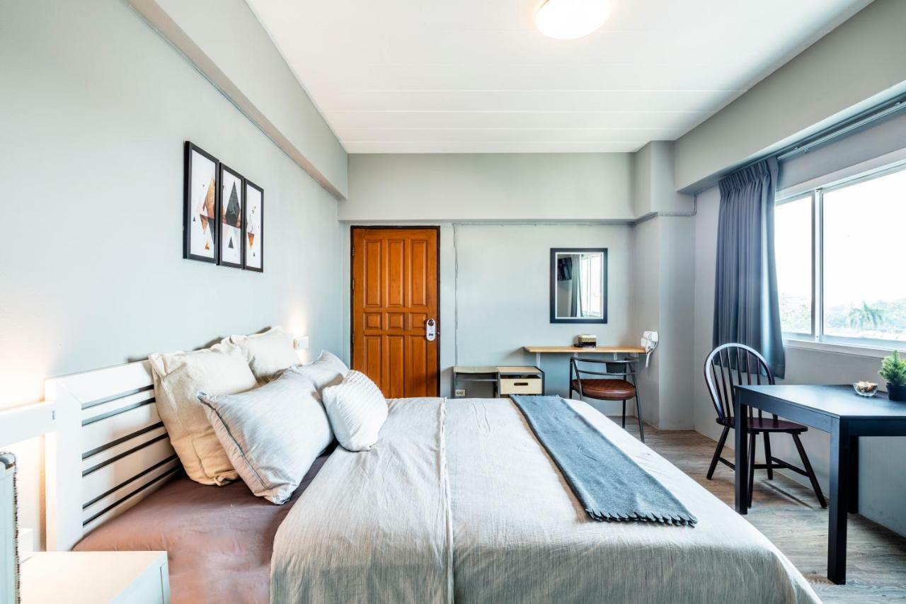 Penyos Service Apartment Bangkok Dış mekan fotoğraf