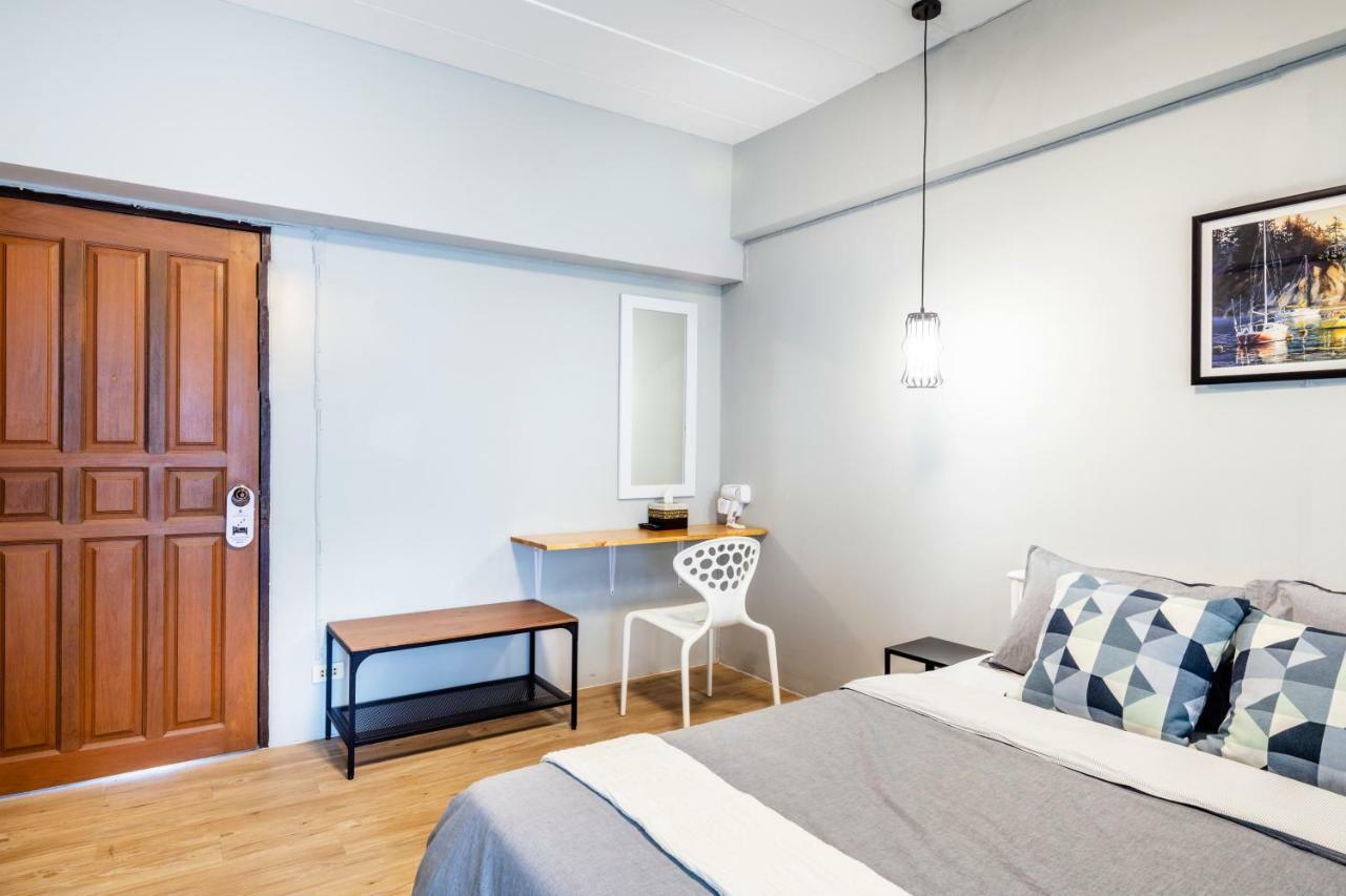 Penyos Service Apartment Bangkok Dış mekan fotoğraf