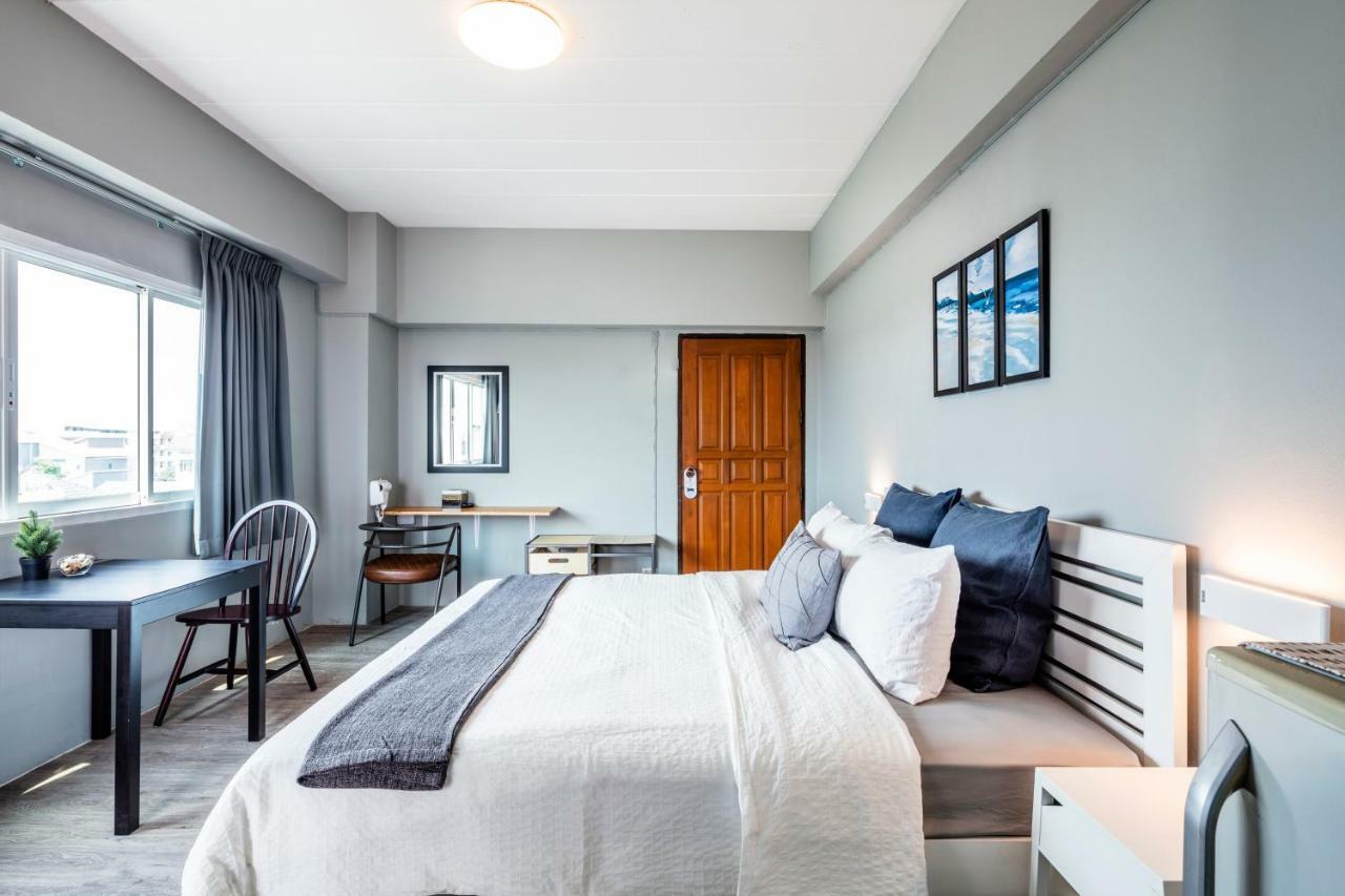 Penyos Service Apartment Bangkok Dış mekan fotoğraf
